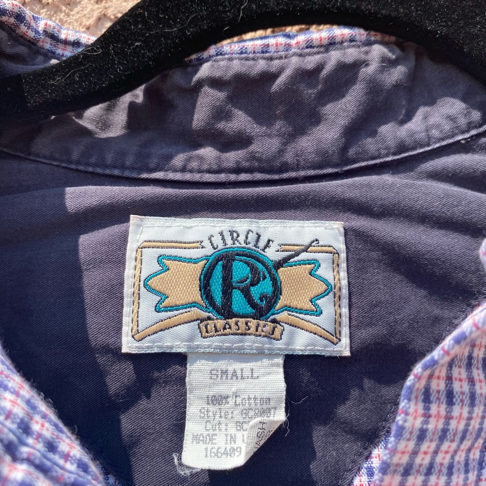 CIRCLE R CLASSICS CROPPED WESTERN TOP - Picture 2 of 3